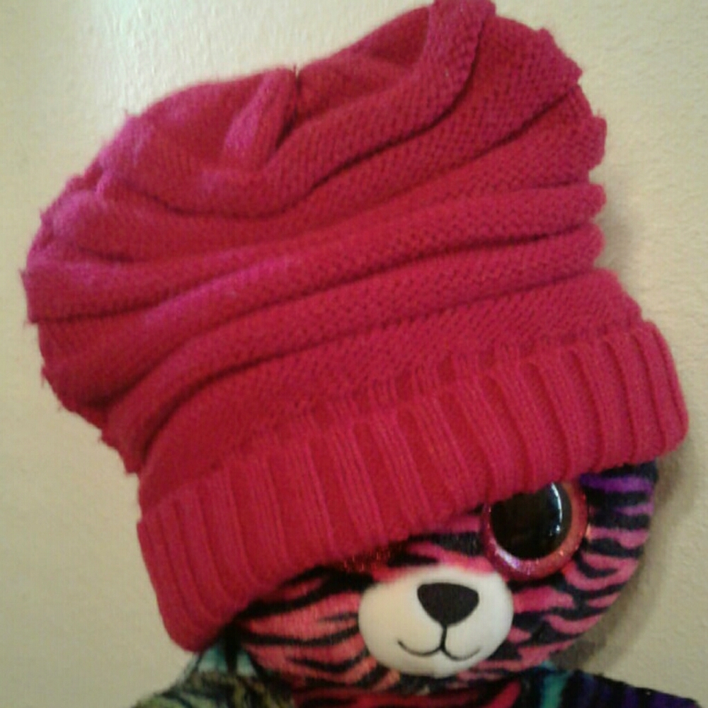Oversized slouch hat